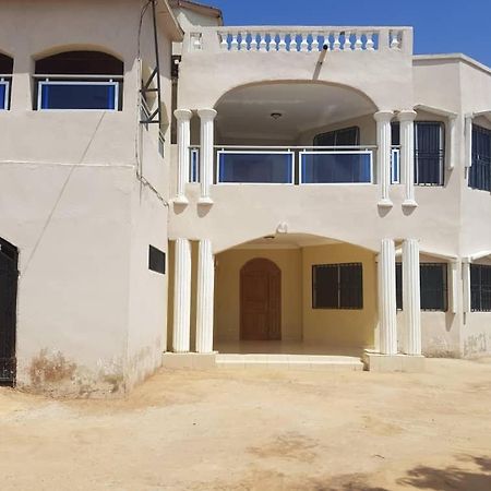 Touray Guest House Old Yundum Kültér fotó