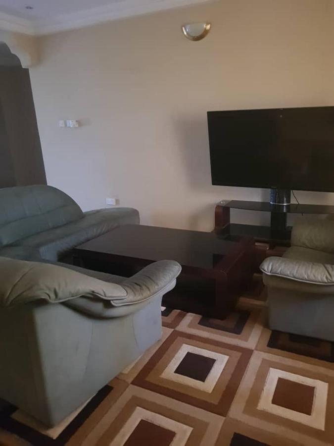 Touray Guest House Old Yundum Kültér fotó
